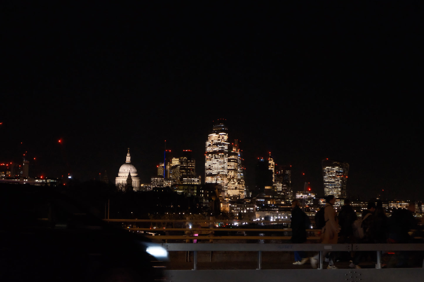 London In The Night - Art Spectrum